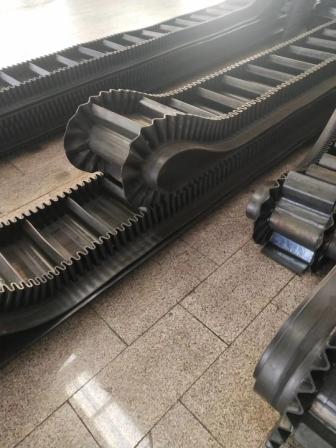 波狀擋邊輸送帶.jpg 波狀擋邊輸送帶.jpg